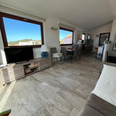 B&B Florian San Teodoro  Bagian luar foto